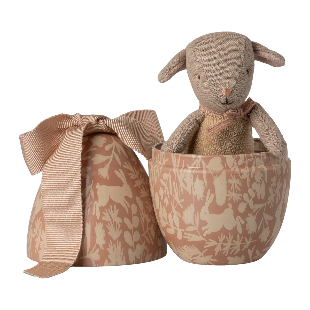Easter egg with micro lamb, Small - Powder