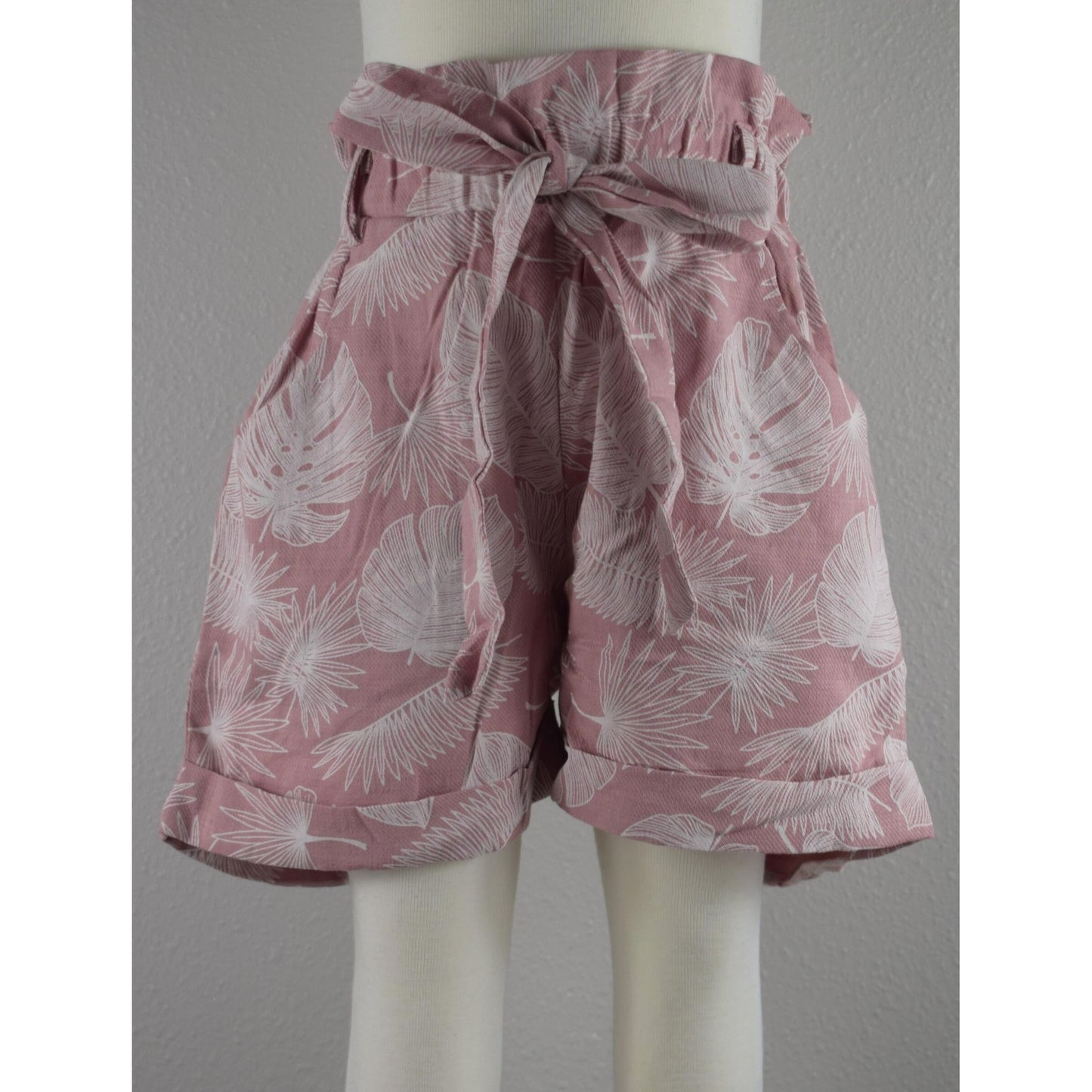 LEAF PRINT SHORTS