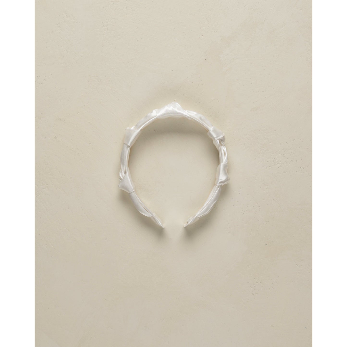 PLEATED HEADBAND || WHITE