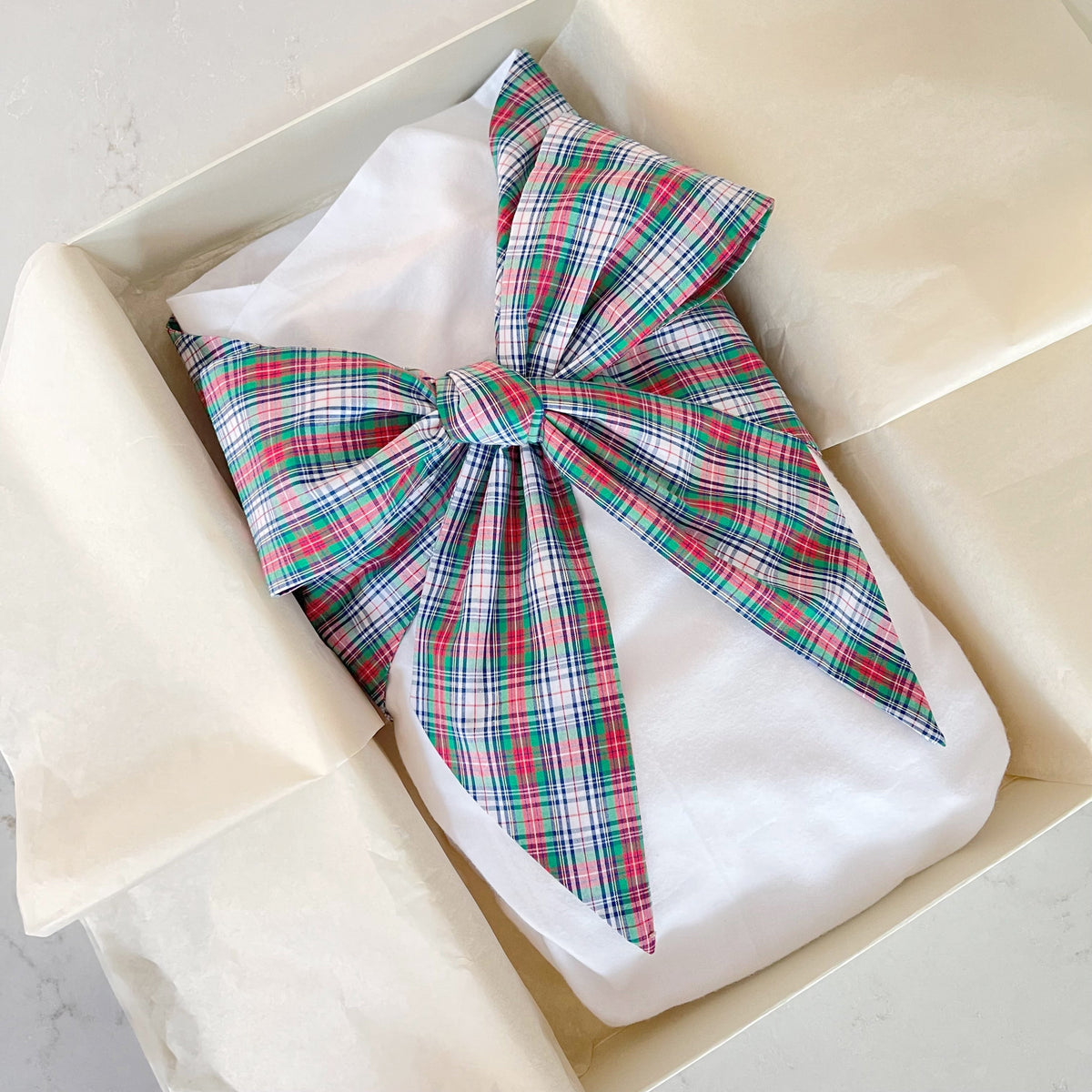 Bow Swaddle ®By Beaufort Bonnet Company
