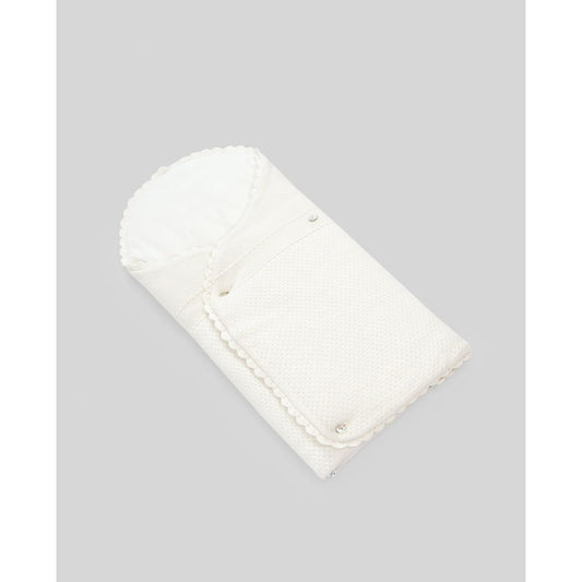 Baby Nest Paz Available in Chalk Pink Cream and Chalk Blue