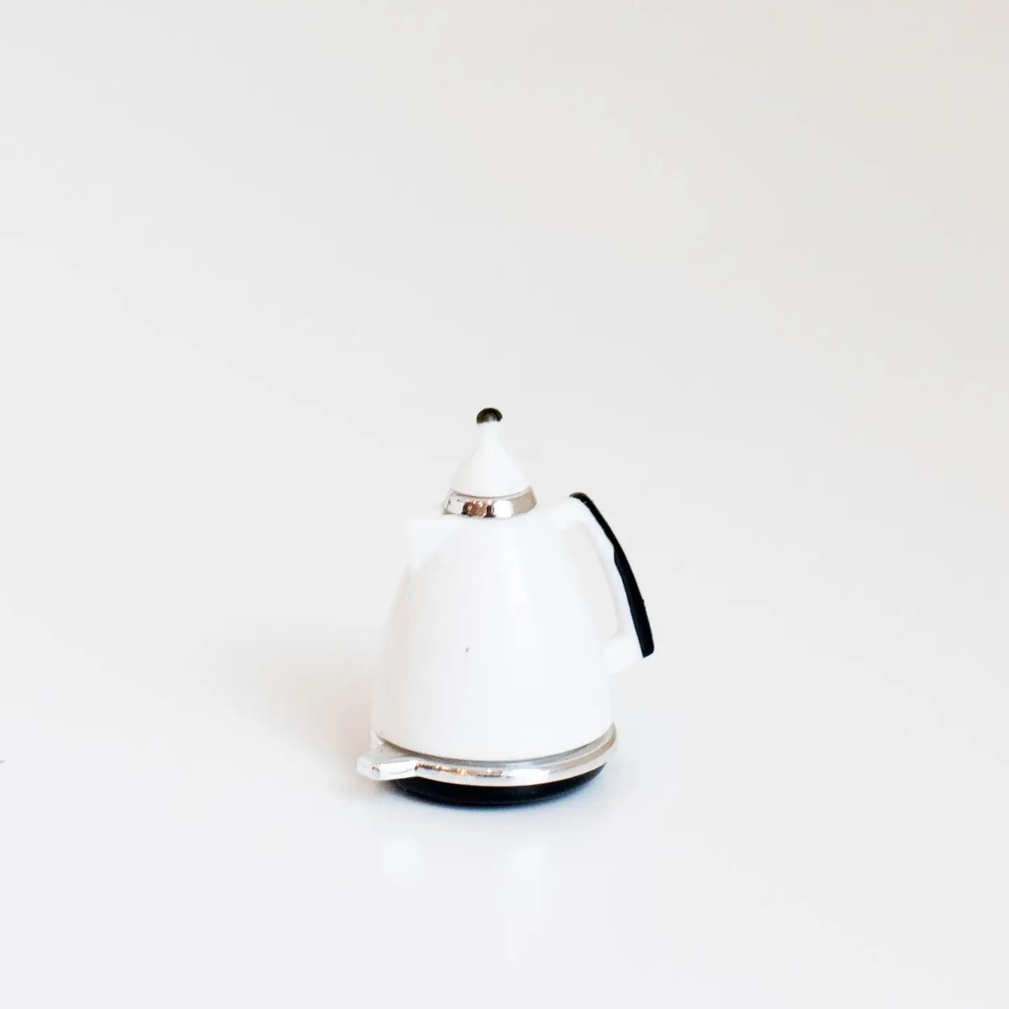 Classic Coffee Pot - White