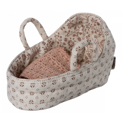 Carry cot for Baby Mouse