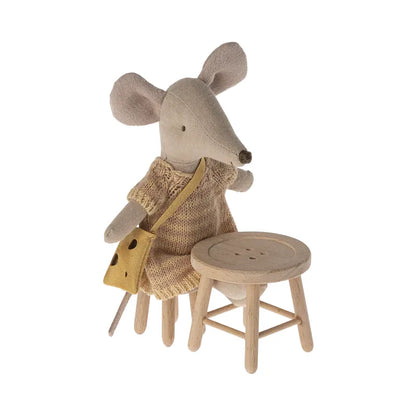 Table and stool set, mouse