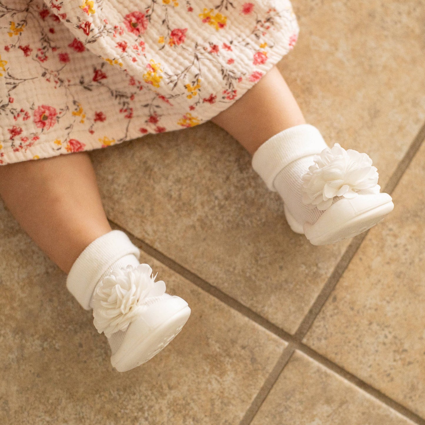 Komuello first walker baby sock shoes - Corsage -Snow