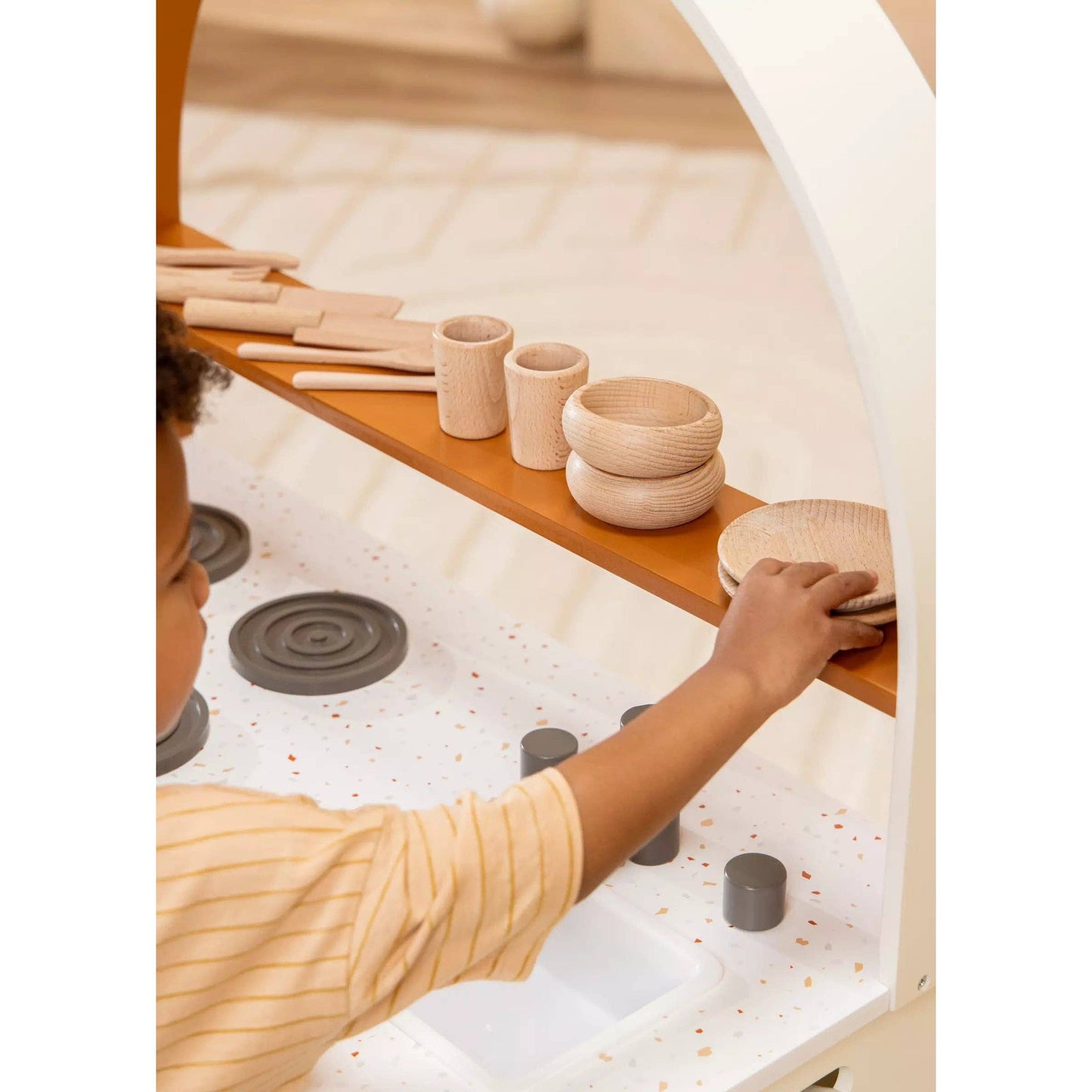 Wooden Dinnerware Playset (12 Pcs)