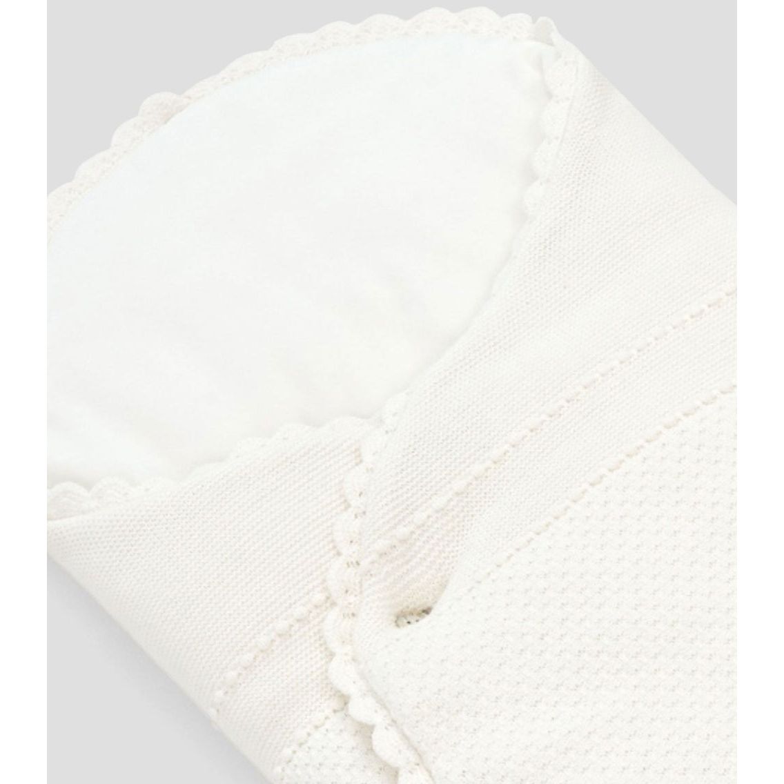 Baby Nest Paz Available in Chalk Pink Cream and Chalk Blue