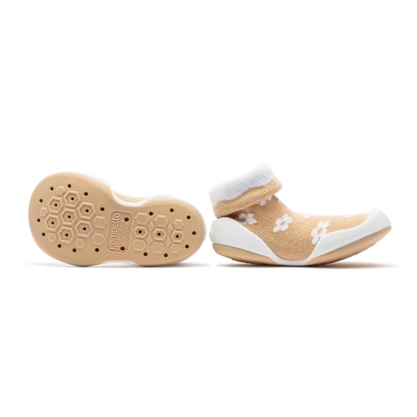 Komuello first walker baby sock shoes - Daisies - Latte