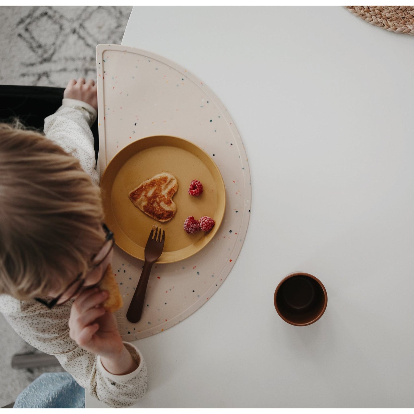 Round Dinnerware Plates