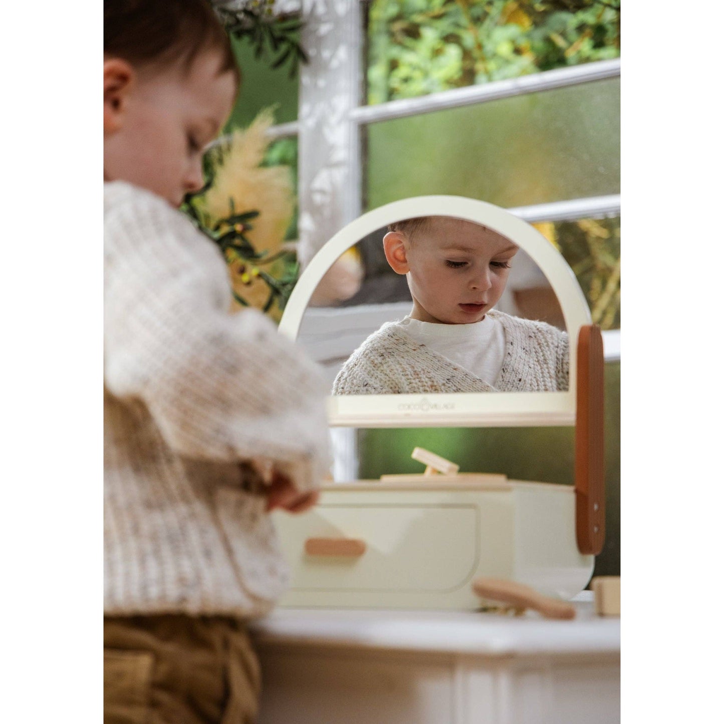 Wooden Beauty Station