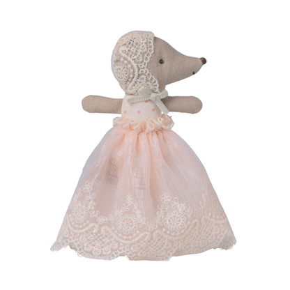 Baby mouse in gown - Powder