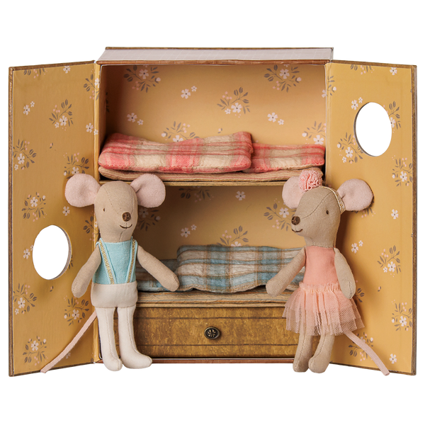 Ballet mice in dance studio, Little sister and brother