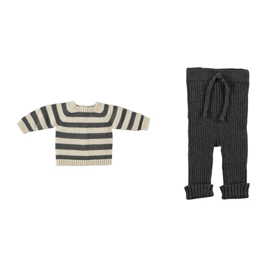 Striped sweater and legging in dark grey