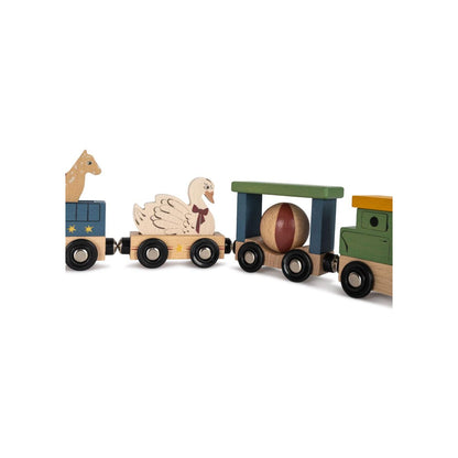 WOODEN ANIMAL TRAIN