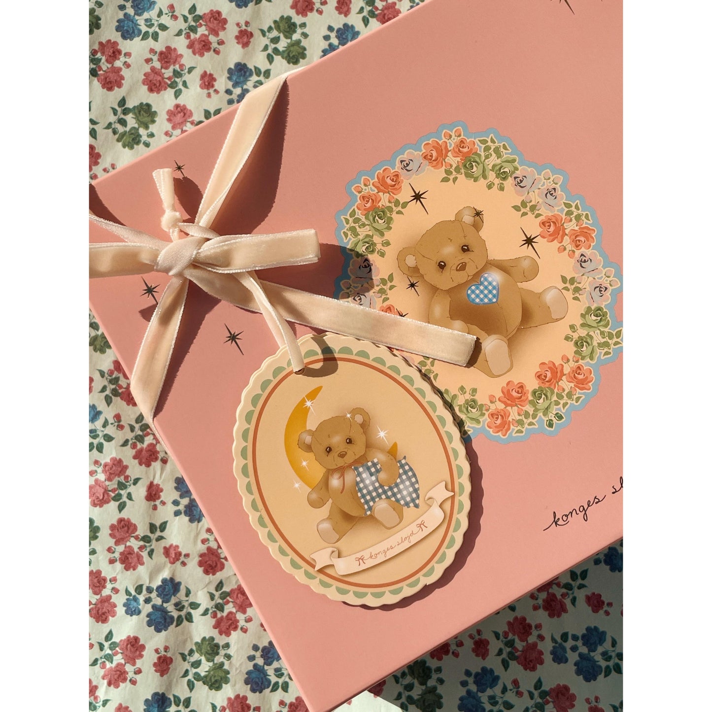 FOOTED PLAYSUIT AND BEAR GIFT SET