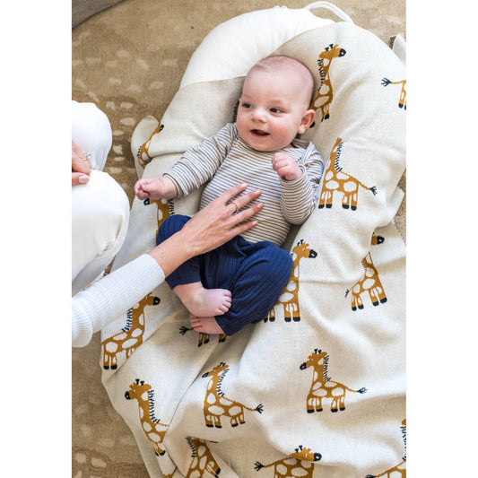 Gilly Giraffe knit cotton baby blanket